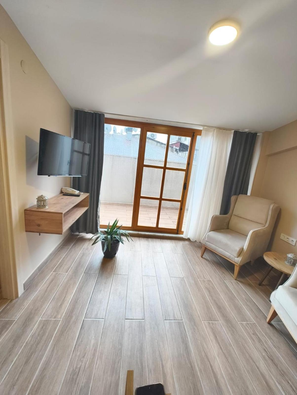 Majestik Hotel Истанбул Екстериор снимка