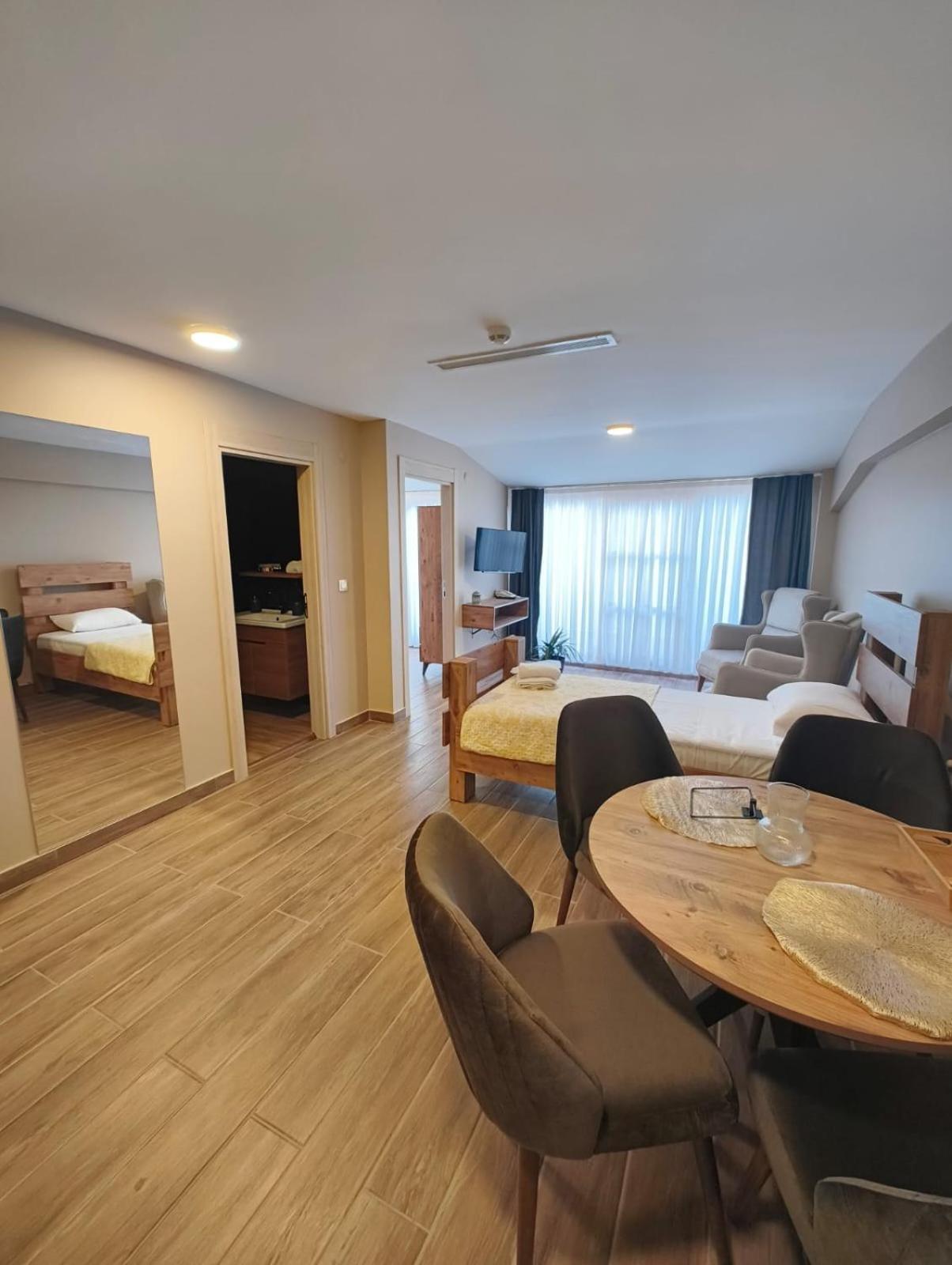 Majestik Hotel Истанбул Екстериор снимка