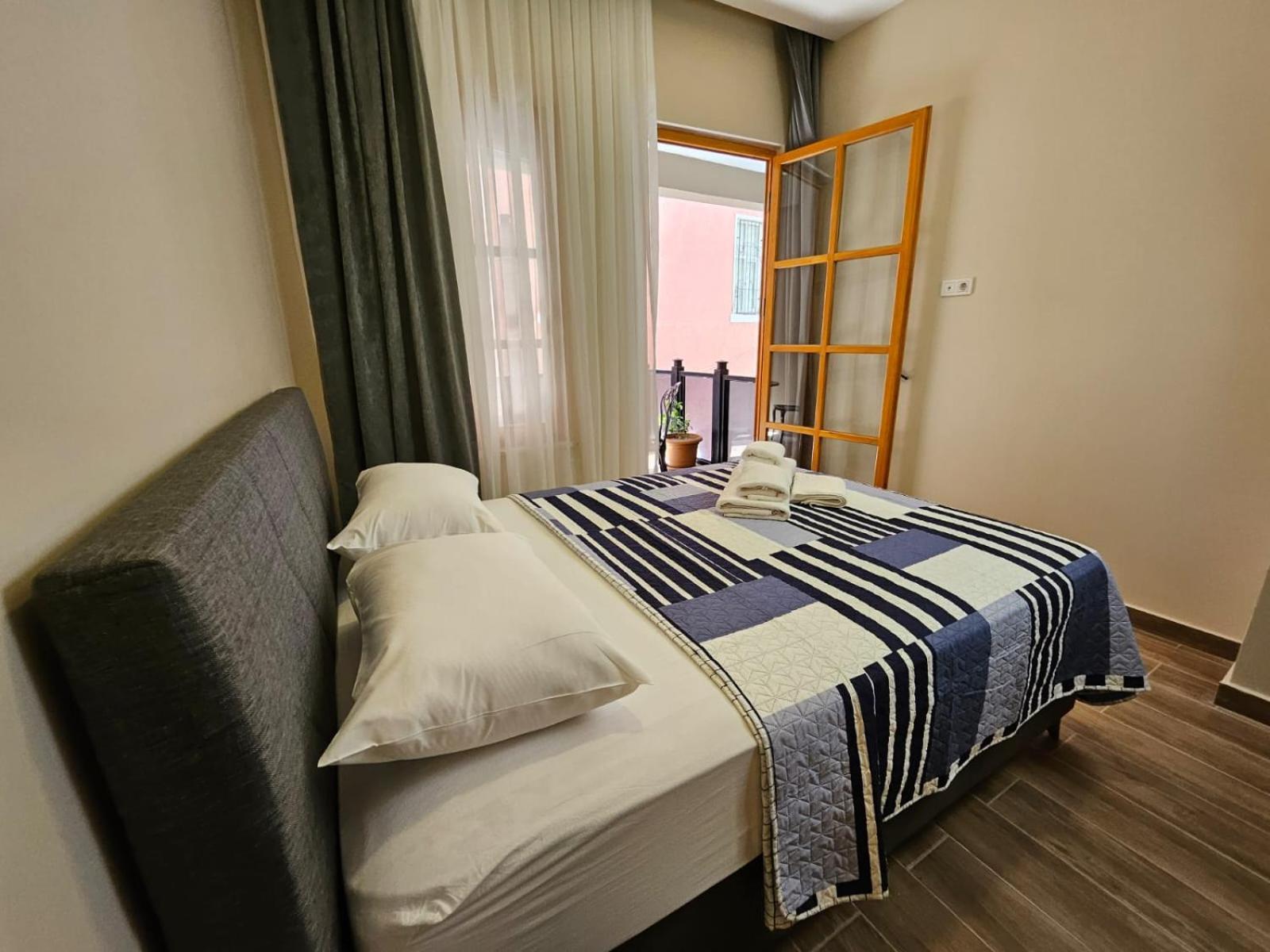 Majestik Hotel Истанбул Екстериор снимка